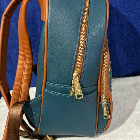 Loungefly Robin Hood Backpack - Picture 3 of 9